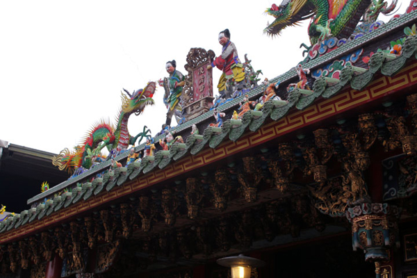 艋舺青山宮屋頂建筑