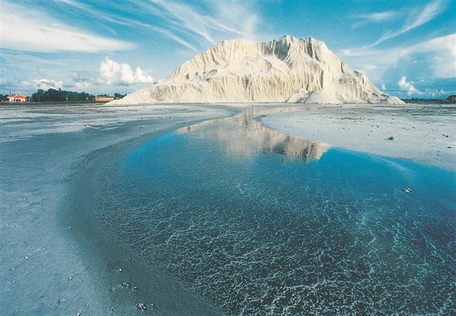 臺(tái)南七股鹽山